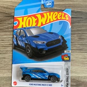 Hot Wheels Ford Mustang Mach E 1400 EV Electric Car Drag Strip HotWheels 2023 🆕